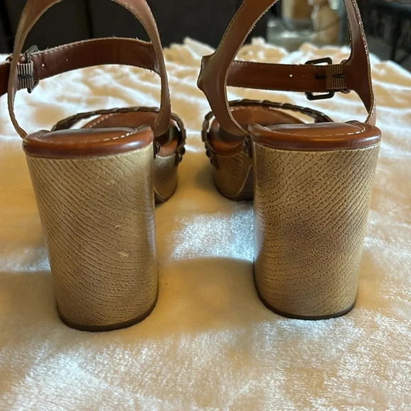 Indigo rd. Women's High Block Heel Open Toe Strappy Faux Leather Sandal 91/2M - Picture 4 of 9